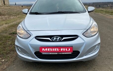 Hyundai Solaris II рестайлинг, 2013 год, 750 000 рублей, 7 фотография