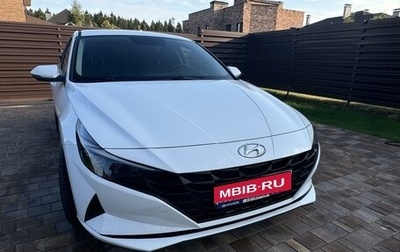 Hyundai Elantra, 2021 год, 1 920 000 рублей, 1 фотография