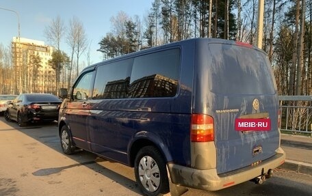 Volkswagen Transporter T5 рестайлинг, 2007 год, 1 075 000 рублей, 6 фотография