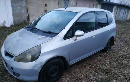 Honda Fit III, 2003 год, 250 000 рублей, 2 фотография