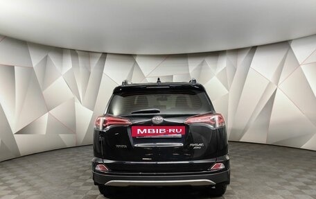 Toyota RAV4, 2017 год, 2 455 000 рублей, 8 фотография