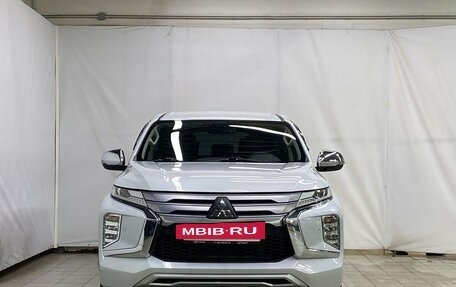 Mitsubishi Pajero Sport III рестайлинг, 2020 год, 4 150 000 рублей, 4 фотография