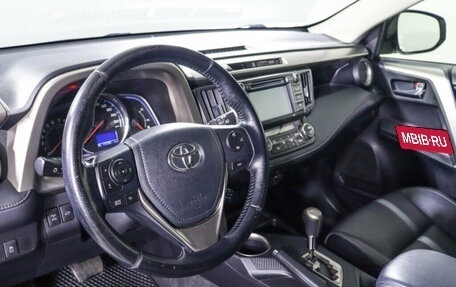 Toyota RAV4, 2015 год, 2 050 000 рублей, 14 фотография