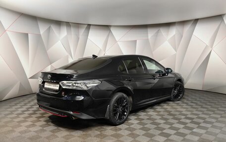 Toyota Camry, 2021 год, 3 829 700 рублей, 2 фотография