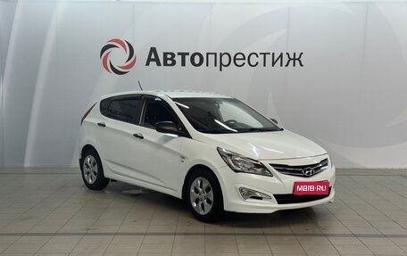 Hyundai Solaris II рестайлинг, 2015 год, 1 275 000 рублей, 1 фотография