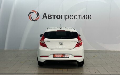 Hyundai Solaris II рестайлинг, 2015 год, 1 275 000 рублей, 4 фотография