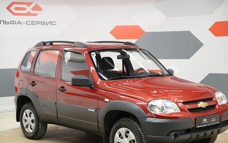 Chevrolet Niva I рестайлинг, 2012 год, 570 000 рублей, 3 фотография