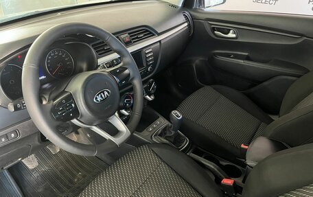 KIA Rio IV, 2018 год, 1 490 000 рублей, 12 фотография