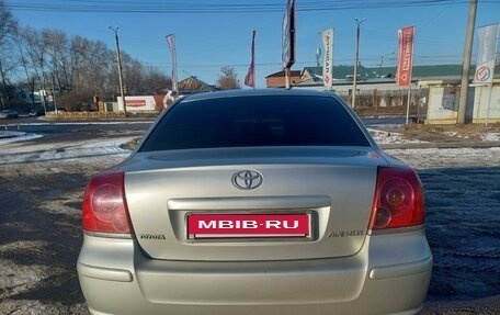 Toyota Avensis III рестайлинг, 2005 год, 750 000 рублей, 3 фотография