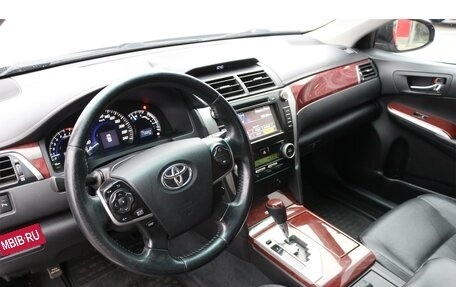 Toyota Camry, 2012 год, 1 820 000 рублей, 9 фотография