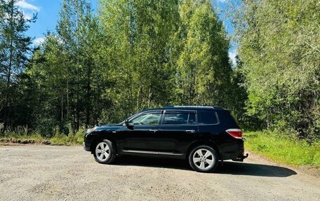 Toyota Highlander III, 2012 год, 1 855 000 рублей, 4 фотография