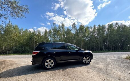 Toyota Highlander III, 2012 год, 1 855 000 рублей, 6 фотография