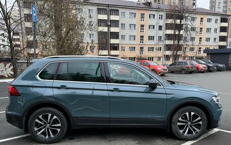 Volkswagen Tiguan II, 2019 год, 2 640 000 рублей, 5 фотография