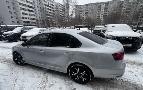 Volkswagen Jetta VI, 2017 год, 1 620 000 рублей, 2 фотография