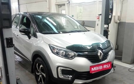 Renault Kaptur I рестайлинг, 2017 год, 1 640 000 рублей, 2 фотография