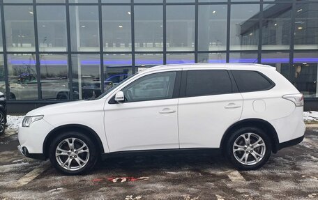 Mitsubishi Outlander III рестайлинг 3, 2014 год, 1 545 000 рублей, 8 фотография