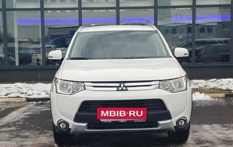 Mitsubishi Outlander III рестайлинг 3, 2014 год, 1 545 000 рублей, 2 фотография