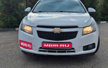 Chevrolet Cruze II, 2011 год, 750 000 рублей, 6 фотография