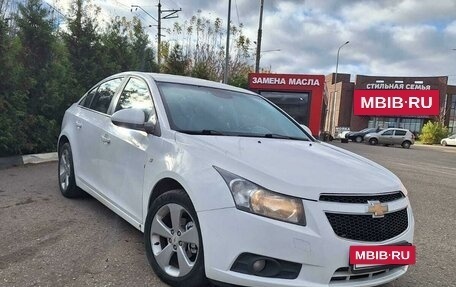 Chevrolet Cruze II, 2011 год, 750 000 рублей, 4 фотография