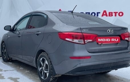 KIA Rio III рестайлинг, 2016 год, 1 070 000 рублей, 4 фотография