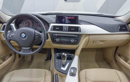 BMW 3 серия, 2015 год, 2 270 000 рублей, 24 фотография