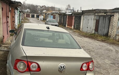 Volkswagen Passat B6, 2005 год, 370 000 рублей, 5 фотография