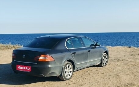 Skoda Superb III рестайлинг, 2012 год, 1 060 000 рублей, 27 фотография