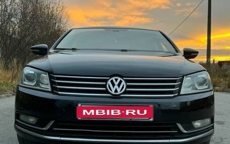 Volkswagen Passat B7, 2012 год, 1 195 000 рублей, 2 фотография