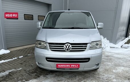 Volkswagen Multivan T5, 2009 год, 1 345 000 рублей, 2 фотография