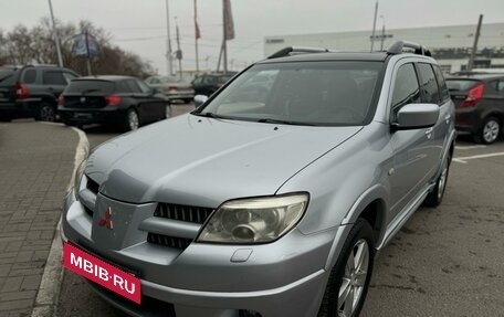 Mitsubishi Outlander III рестайлинг 3, 2004 год, 790 000 рублей, 7 фотография