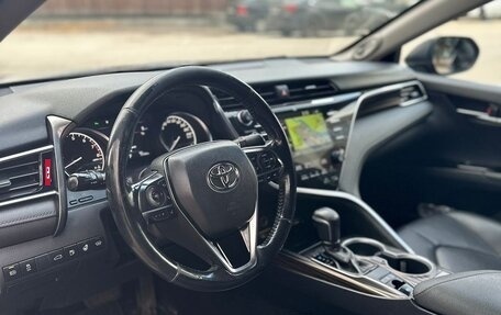 Toyota Camry, 2018 год, 2 550 000 рублей, 1 фотография