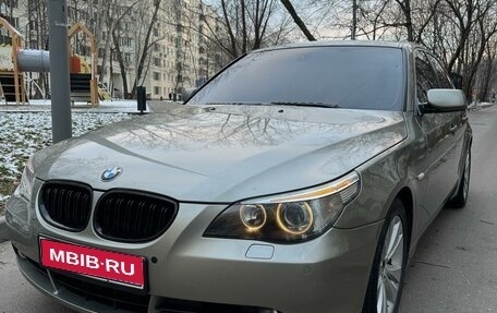 BMW 5 серия, 2004 год, 1 080 000 рублей, 1 фотография