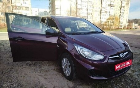 Hyundai Solaris II рестайлинг, 2013 год, 890 000 рублей, 7 фотография