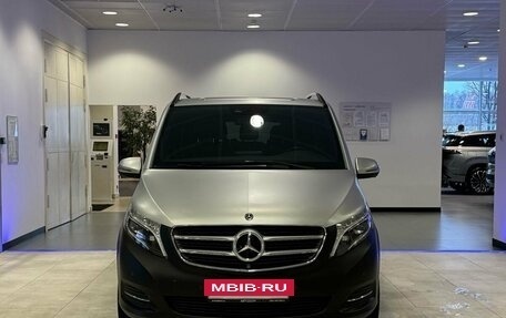 Mercedes-Benz V-Класс, 2018 год, 7 246 000 рублей, 5 фотография