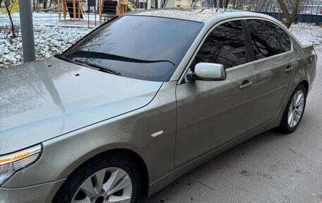 BMW 5 серия, 2004 год, 1 080 000 рублей, 3 фотография