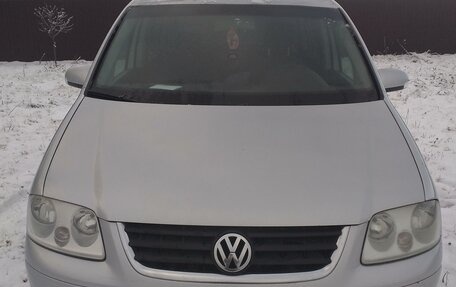 Volkswagen Touran III, 2006 год, 440 000 рублей, 1 фотография