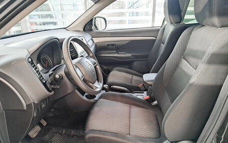 Mitsubishi Outlander III рестайлинг 3, 2013 год, 1 391 000 рублей, 20 фотография