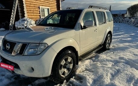 Nissan Pathfinder, 2013 год, 1 630 000 рублей, 2 фотография