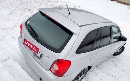 Mazda 323, 2001 год, 399 000 рублей, 13 фотография