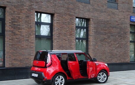 KIA Soul II рестайлинг, 2014 год, 1 750 000 рублей, 40 фотография