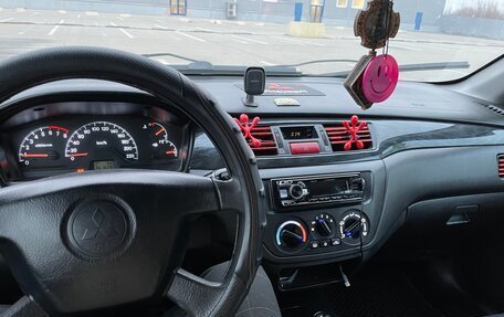 Mitsubishi Lancer IX, 2004 год, 320 000 рублей, 27 фотография