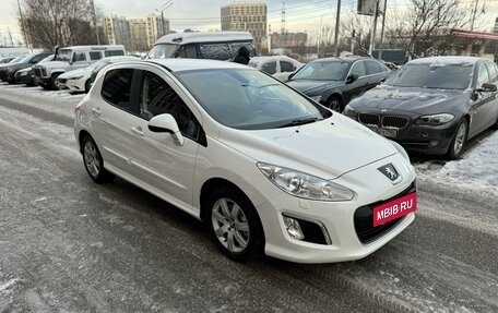 Peugeot 308 II, 2013 год, 899 000 рублей, 3 фотография