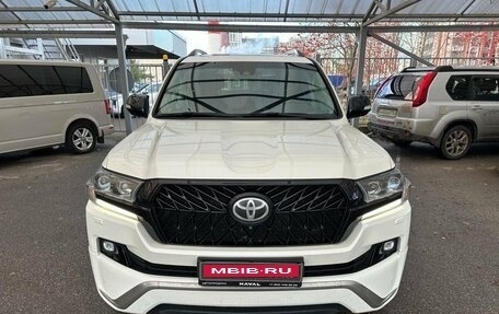 Toyota Land Cruiser 200, 2016 год, 5 199 000 рублей, 2 фотография