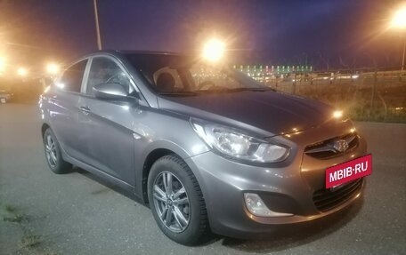 Hyundai Solaris II рестайлинг, 2011 год, 895 000 рублей, 2 фотография