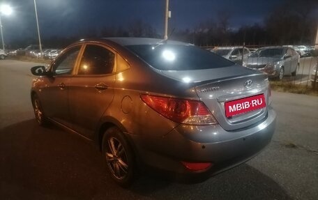 Hyundai Solaris II рестайлинг, 2011 год, 895 000 рублей, 3 фотография