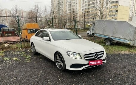 Mercedes-Benz E-Класс, 2017 год, 2 800 000 рублей, 10 фотография