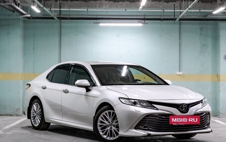 Toyota Camry, 2020 год, 3 370 000 рублей, 3 фотография