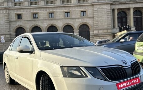 Skoda Octavia, 2019 год, 1 300 000 рублей, 3 фотография