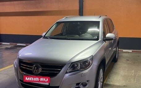 Volkswagen Tiguan I, 2010 год, 1 230 000 рублей, 2 фотография