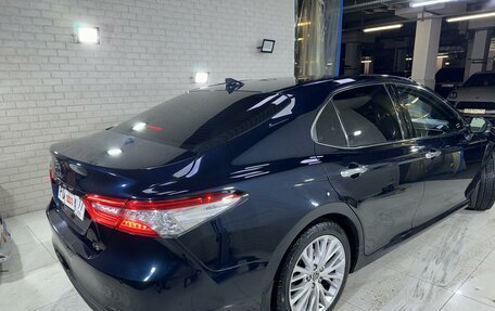 Toyota Camry, 2018 год, 3 450 000 рублей, 5 фотография